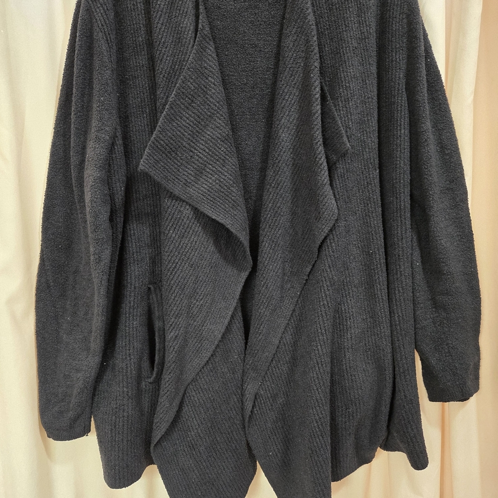 Beautiful Quality Barefoot Dreams CozyChic Lite Sweater